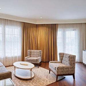 Queen Suite